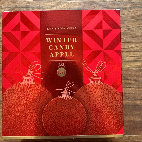 New Bath & Body Works Winter Candy Apple Set - Festive Red - Picture 3 of 11